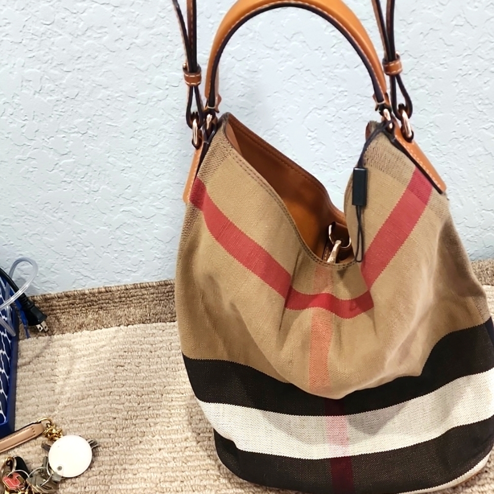 Burberry Original Hobo Bag with detachable pocket